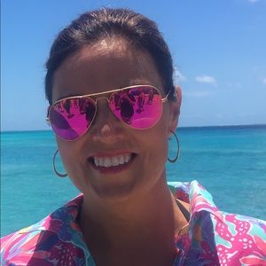 Meet your Posher, Caroline